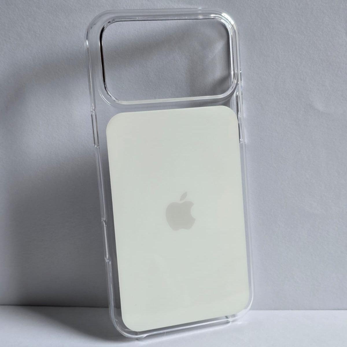 Clear Color IC MagSafe Case – iPhone 17 Pro Max
