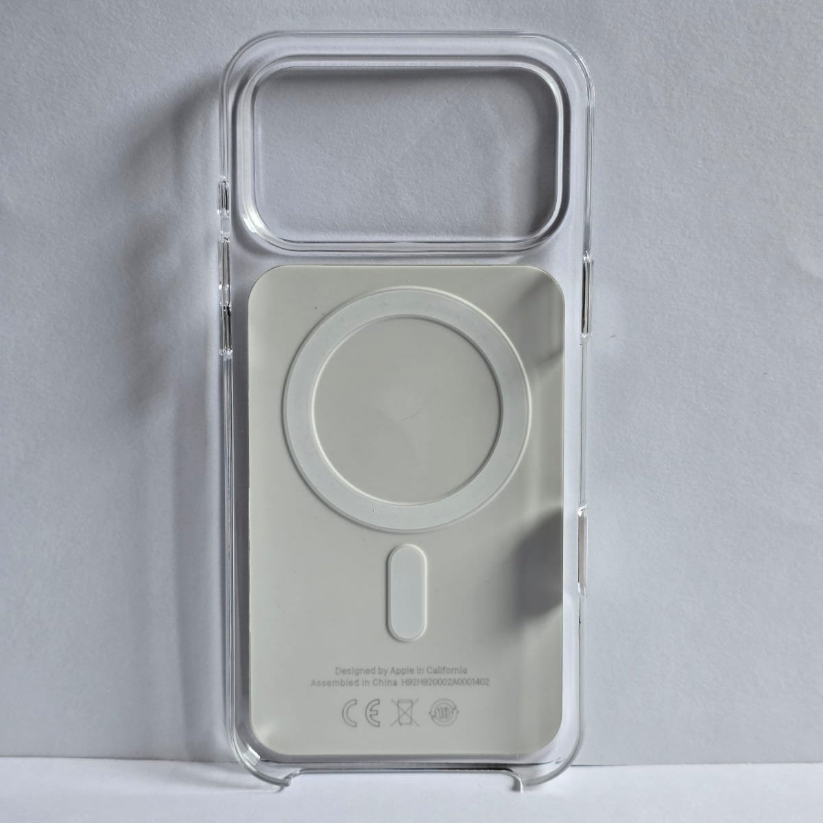Clear Color IC MagSafe Case – iPhone 17 Pro Max